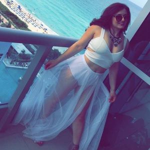 Fashion Nova White Maxi Skirt
